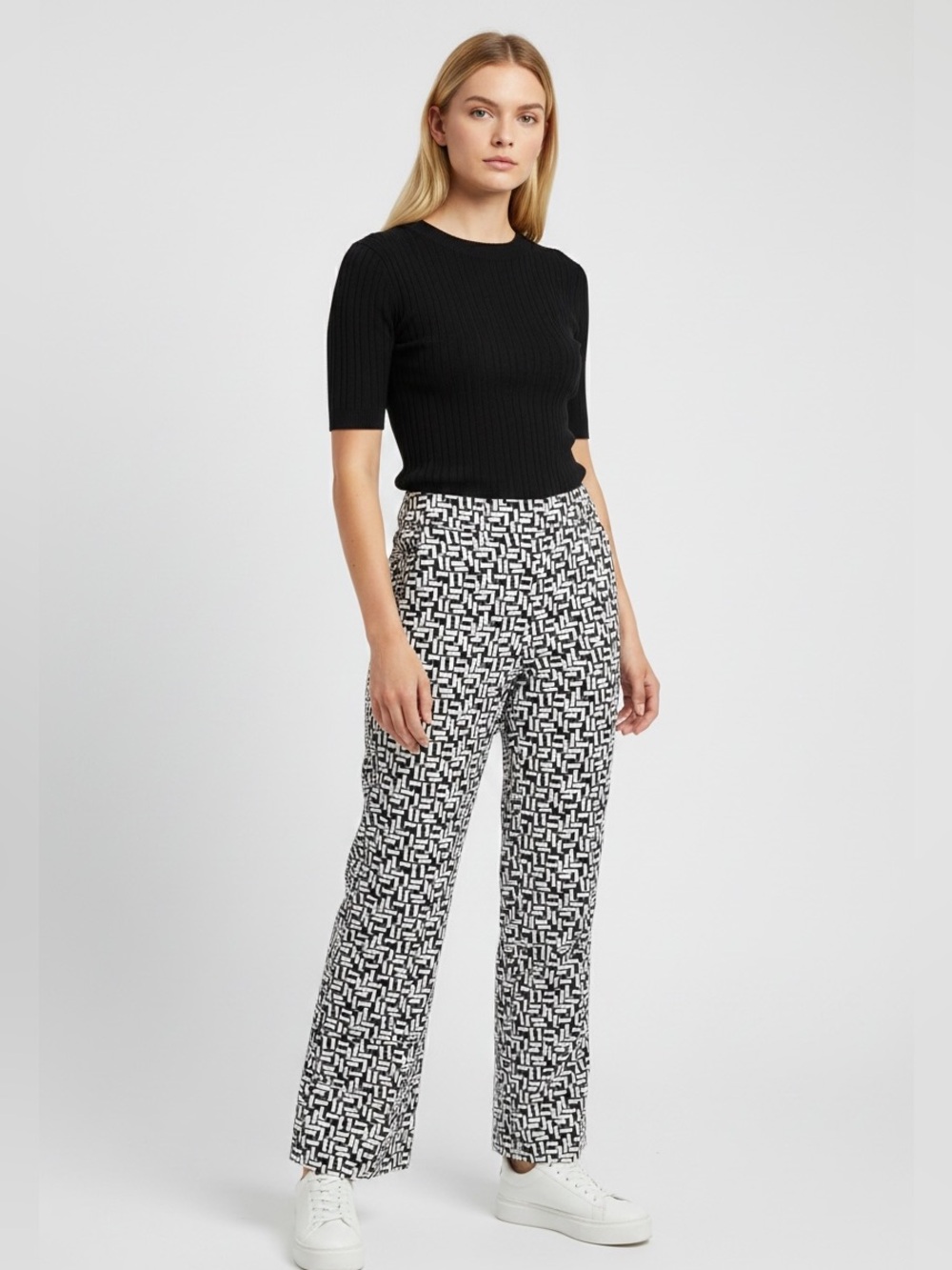 Perserico trouser straight leg ankle pant. Charcoal/white. Size 46 (US 10).